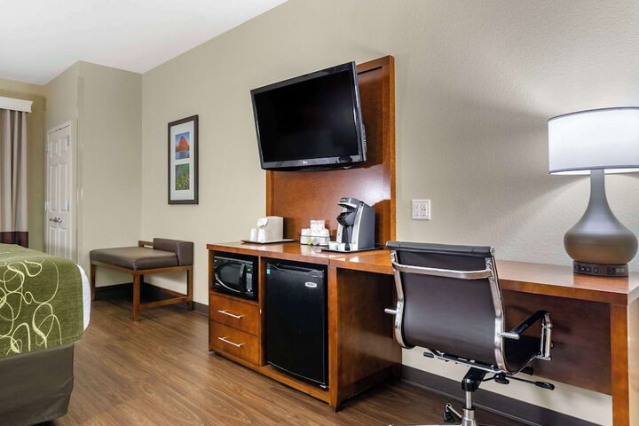 Comfort Suites Helena Airport