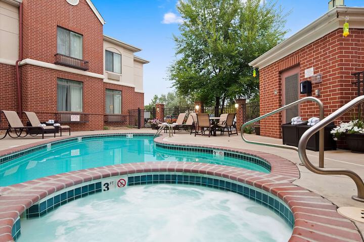 Pool 4 of 38