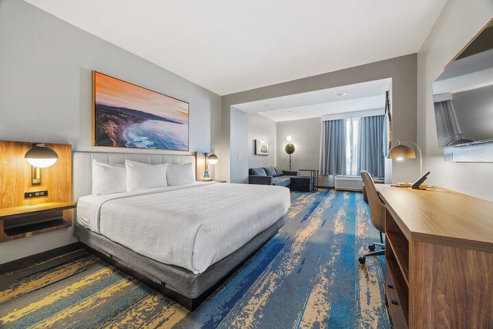 La Quinta Inn & Suites by Wyndham La Habra