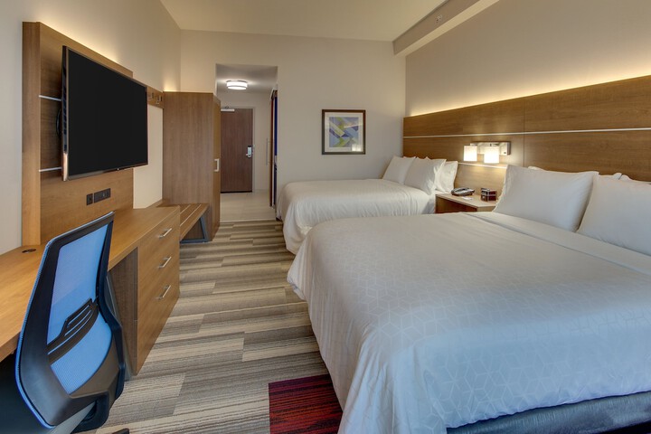 Room 30 of 67