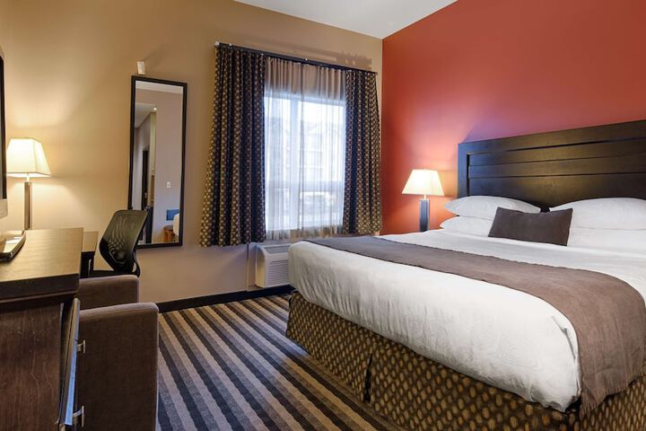 Room 21 of 37