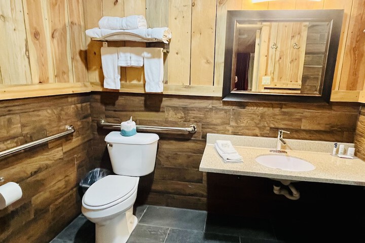 Americas Best Value Inn Wall