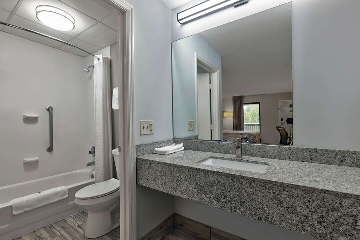 Room 16 of 20