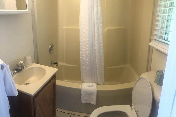 Room 12 of 30