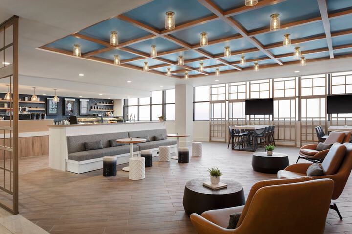 Delta Hotels by Marriott Virginia Beach Waterfront Suites