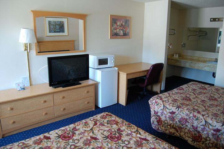 Room 17 of 31