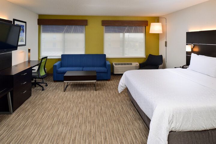Room 13 of 52