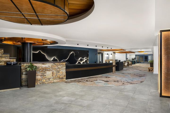 Hilton Whistler Resort & Spa