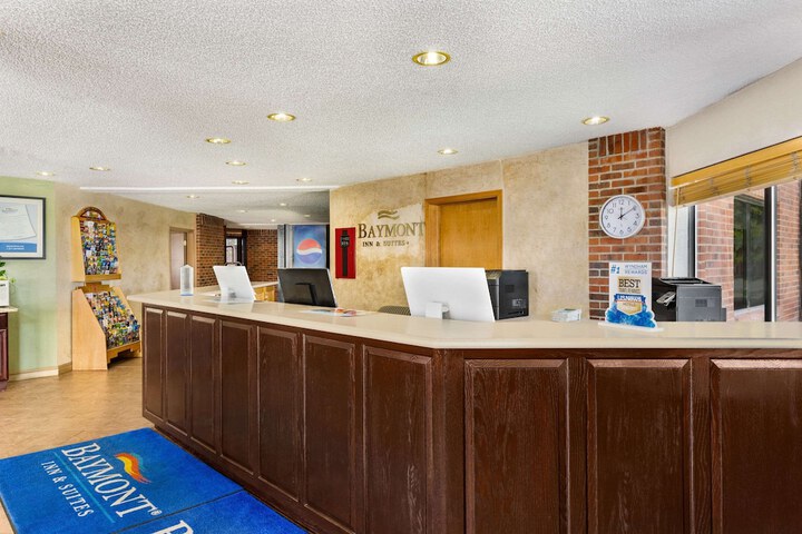 Hotel Interior 6 of 39