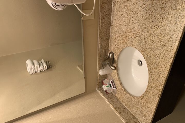 Room 72 of 87