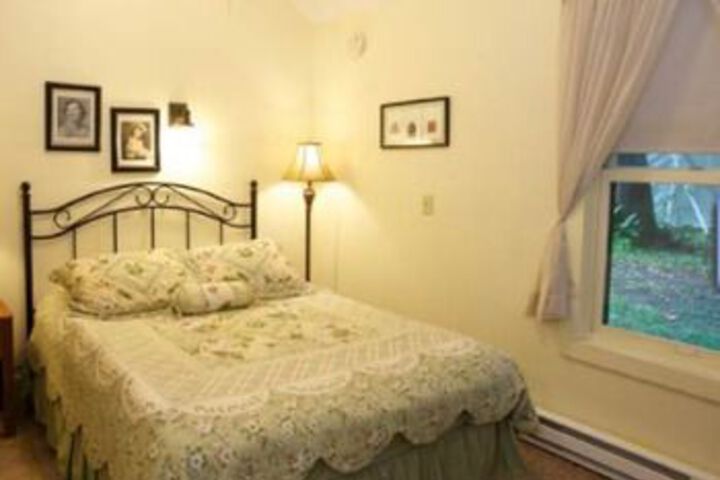 Spicer Castle Inn & Restaurant