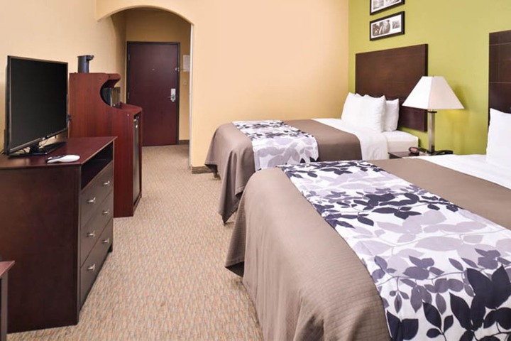 Room 18 of 29