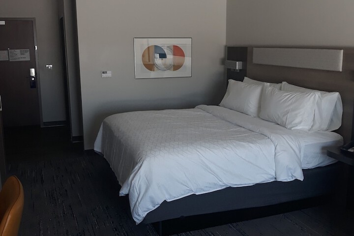 Room 20 of 34