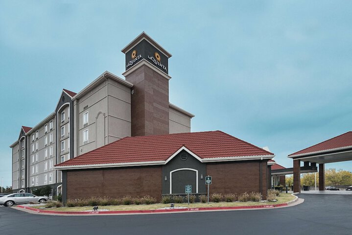 Hotel 8 of 52
