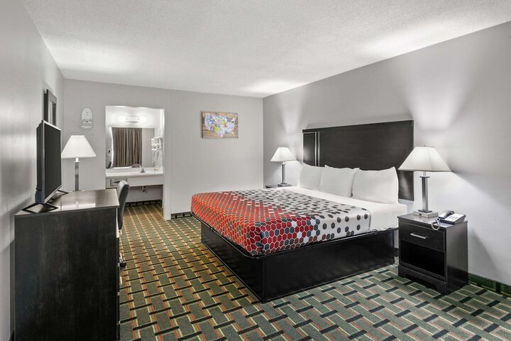 Room 51 of 60