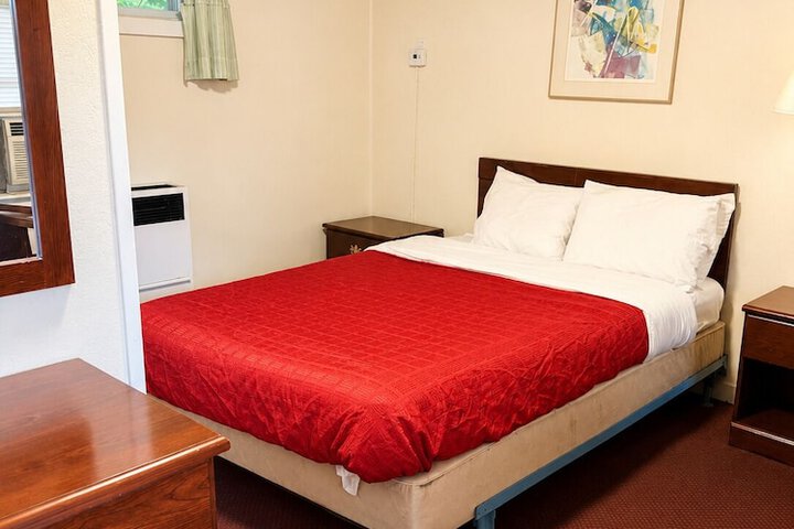 BEACHWAY MOTEL
