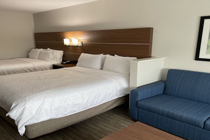 Holiday Inn Express & Suites Brenham South by IHG