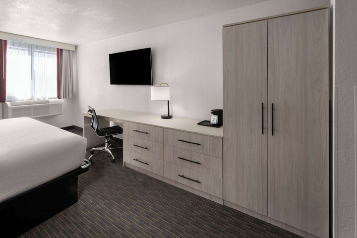 Room 7 of 45