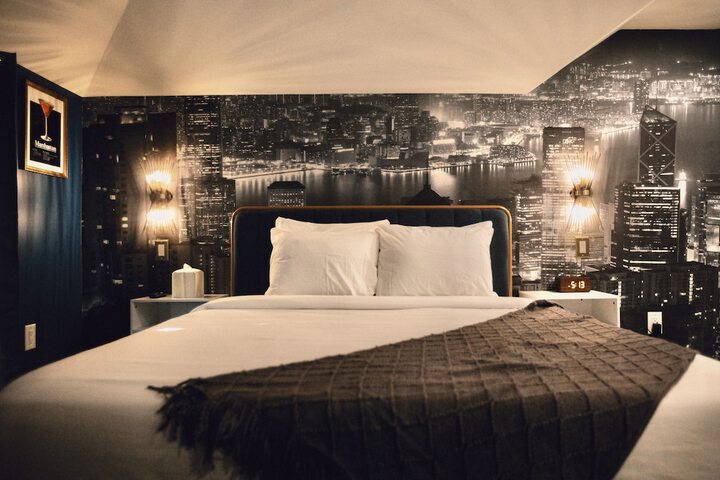 Room 42 of 126