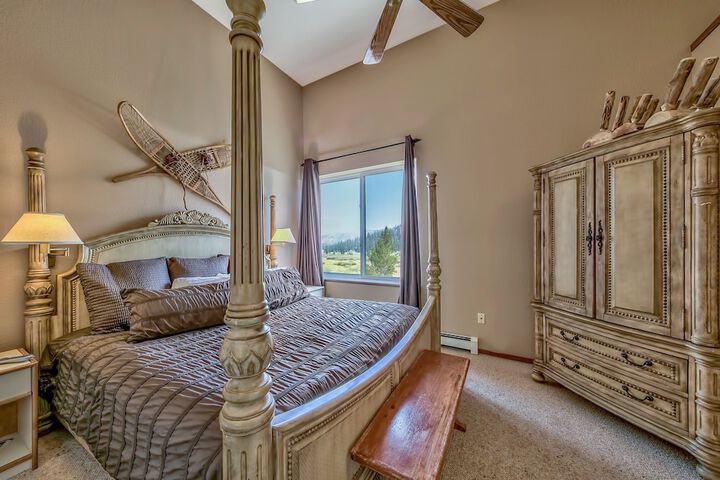 Room 108 of 190