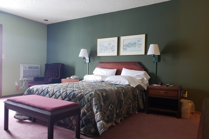 Room 21 of 80