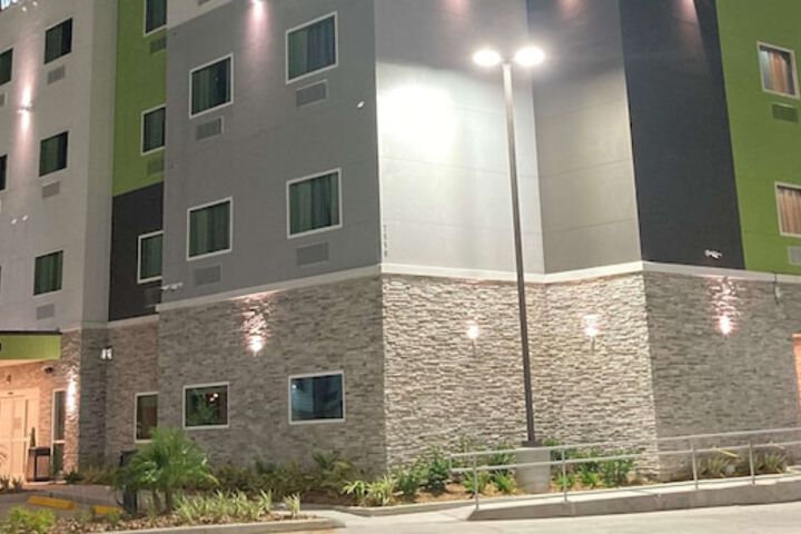 Hotel 2 of 24