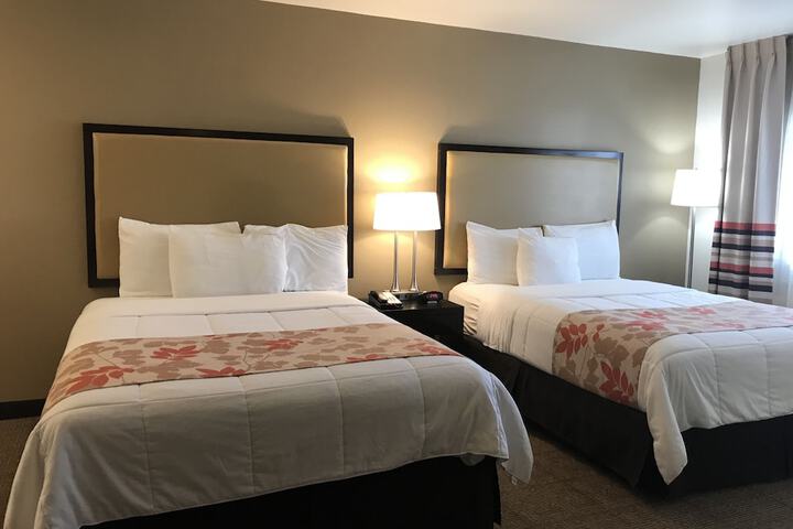 Hawthorn Suites by Wyndham Victorville