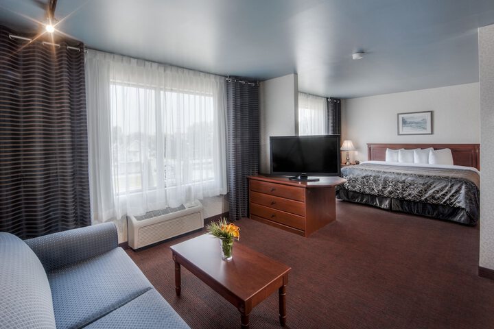 Room 9 of 42
