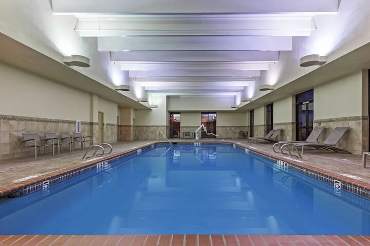 Holiday Inn Springdale / Fayetteville Area by IHG