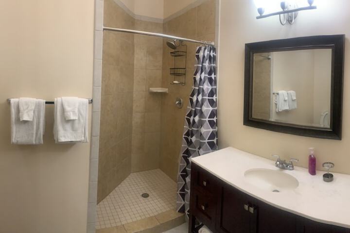 Sunchase Inn & Suites