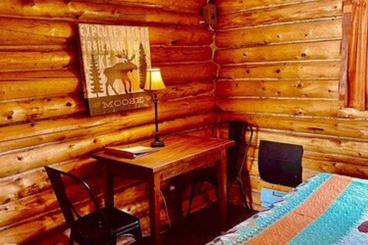 Carlo Creek Cabins