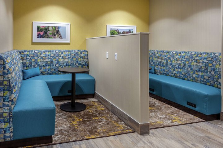 Hampton Inn & Suites Burlington