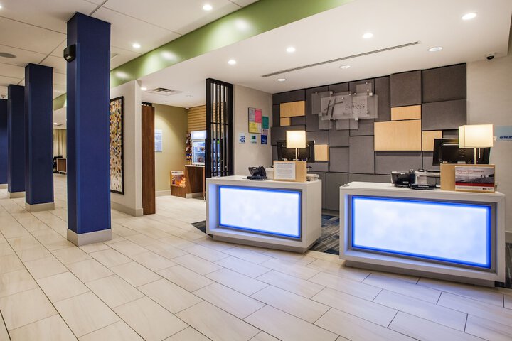 Hotel 2 of 52