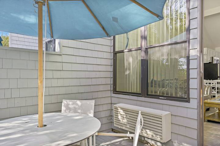 The Surf Club