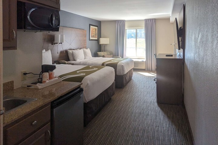 Room 8 of 50
