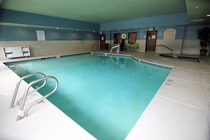 Holiday Inn Express & Suites Ashland by IHG