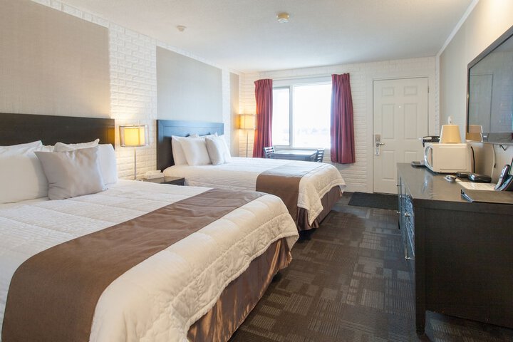 Room 9 of 34