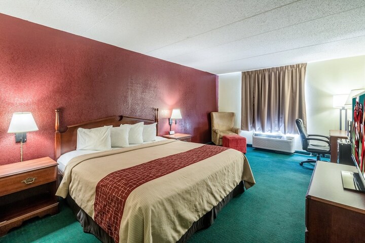 Room 22 of 34