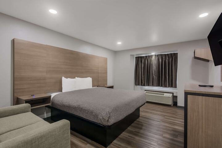 Room 22 of 30