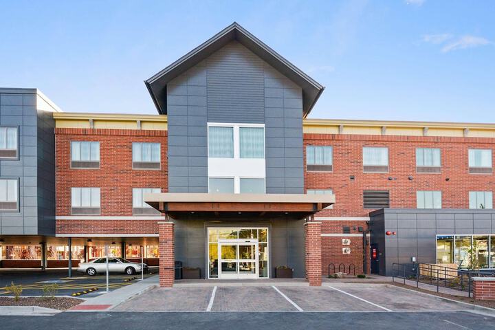 Country Inn & Suites by Radisson Flagstaff Downtown, AZ