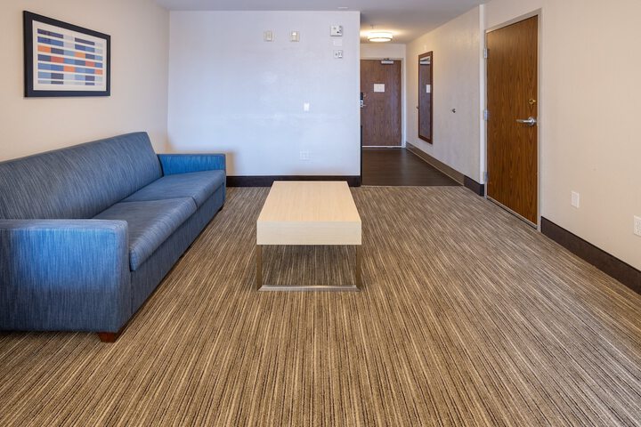 Room 13 of 42