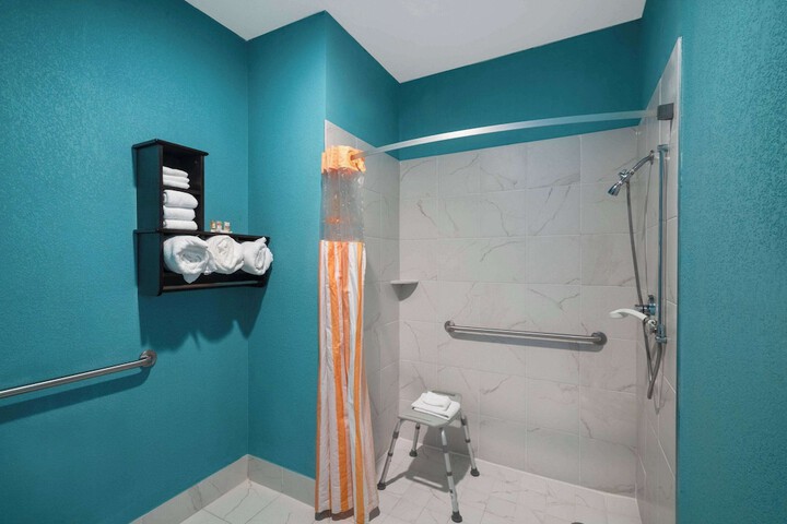 Room 20 of 53