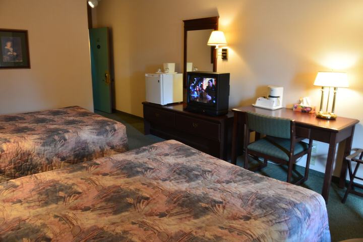 Room 9 of 33