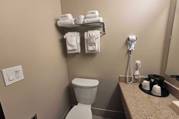 Ramada by Wyndham Tukwila Southcenter