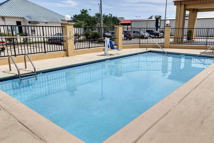 Pool 7 of 68