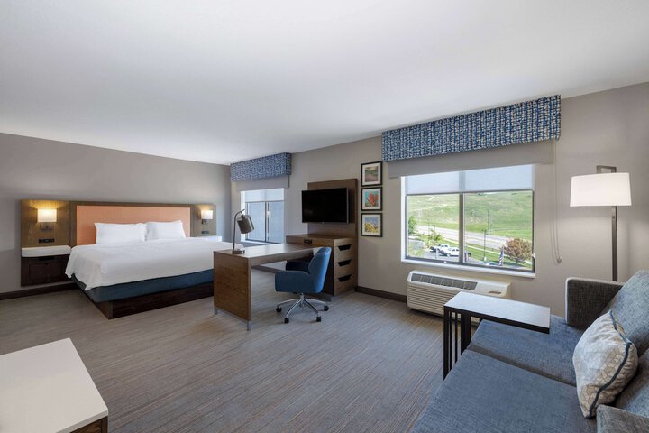 Room 17 of 41