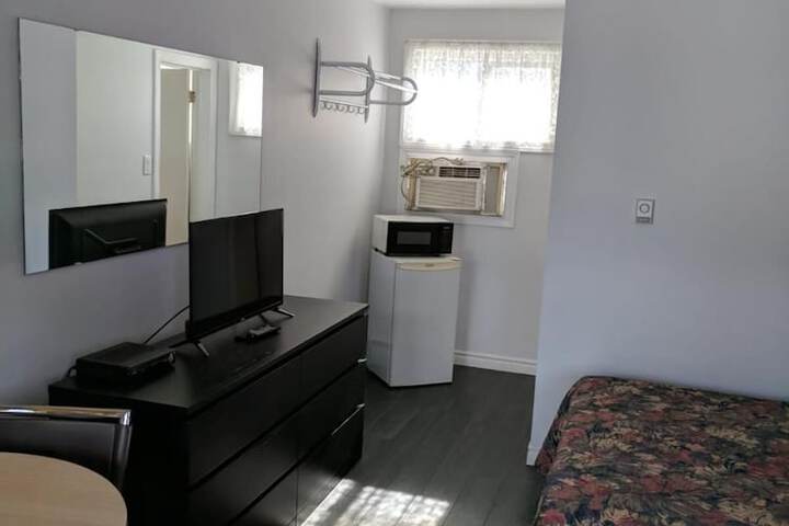 Room 12 of 23