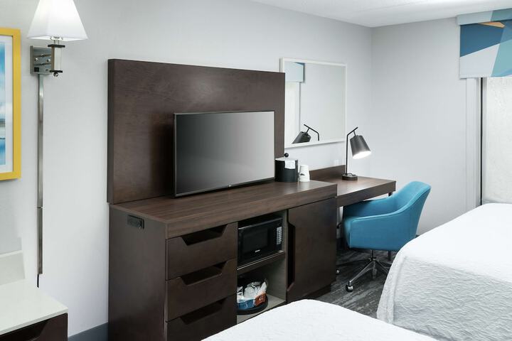Room 27 of 50