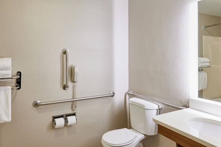 Room 15 of 44