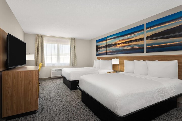 Days Inn by Wyndham Rawlins